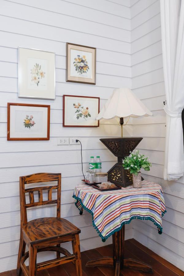 Ilili House Ostello Chiang Mai Esterno foto